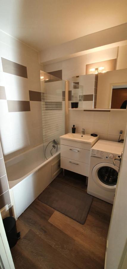 Beau T2 En Centre Avec Place De Parking+velo Appartement